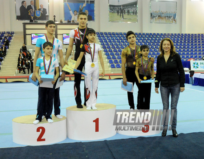 İdman gimnastikası, akrobatika və tamblinq üzrə birgə yarışlar başa çatıb. Bakı, Azərbaycan, 23 dekabr 2012