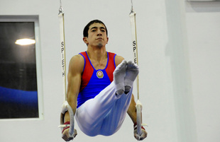 Завершились объединенные соревнования по спортивной гимнастике, акробатике и тамблингу. Баку, Азербайджан, 23 декабря 2012 г.