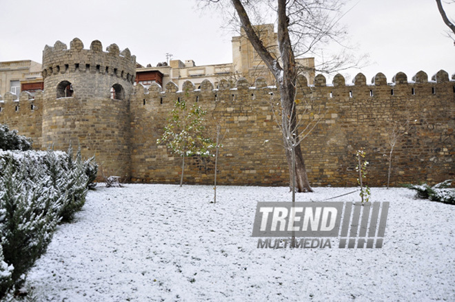 Bakının qar mənzərələri. Azərbaycan, 11 yanvar 2013