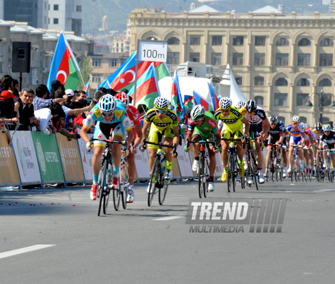 Ümummilli lider Heydər Əliyevin 90 illik yubileyinə həsr olunmuş "Tour d`Azerbaidjan" beynəlxalq velosiped turuna start verilib. Bakı, Azərbaycan, 01 may 2013