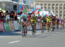 Ümummilli lider Heydər Əliyevin 90 illik yubileyinə həsr olunmuş "Tour d`Azerbaidjan" beynəlxalq velosiped turuna start verilib. Bakı, Azərbaycan, 01 may 2013