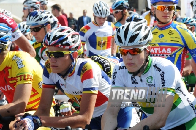 Стартовал пятый этап международного велотура "Tour d`Azerbaidjan", посвященного 90-летнему юбилею Общенационального лидера азербайджанского народа Гейдара Алиева. Баку, Азербайджан, 05 мая 2013