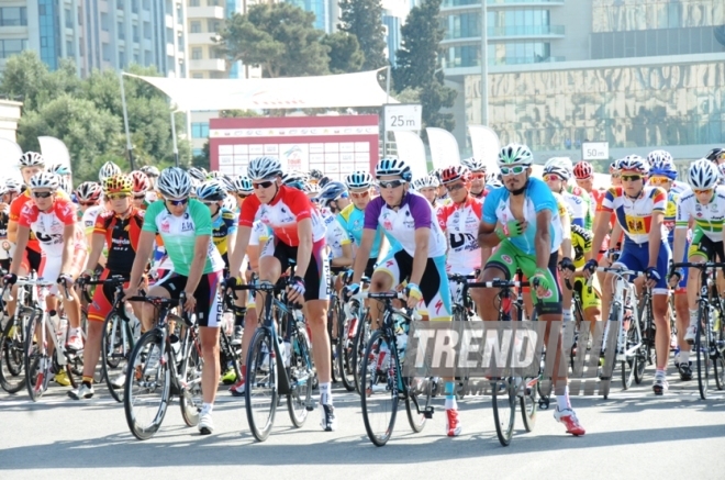 Стартовал пятый этап международного велотура "Tour d`Azerbaidjan", посвященного 90-летнему юбилею Общенационального лидера азербайджанского народа Гейдара Алиева. Баку, Азербайджан, 05 мая 2013