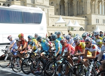 Стартовал пятый этап международного велотура "Tour d`Azerbaidjan", посвященного 90-летнему юбилею Общенационального лидера азербайджанского народа Гейдара Алиева. Баку, Азербайджан, 05 мая 2013