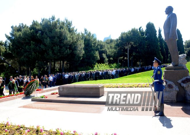 Azerbaijan's public marks 90th birthday of National Leader Heydar Aliyev. Baku, Azerbaijan, May 10, 2013 