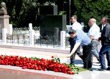 Azerbaijan's public marks 90th birthday of National Leader Heydar Aliyev. Baku, Azerbaijan, May 10, 2013