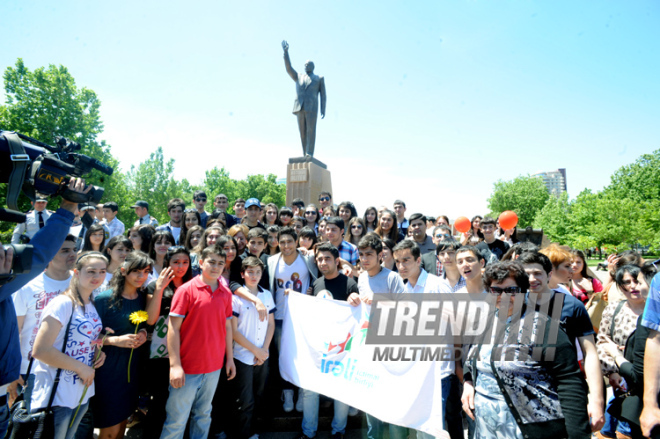 Azerbaijani participant of 'Eurovision' song contest Farid Mammadov laid flowers to the monument of the national leader Heydar Aliyev. Baku, Azerbaijan, May 21, 2013