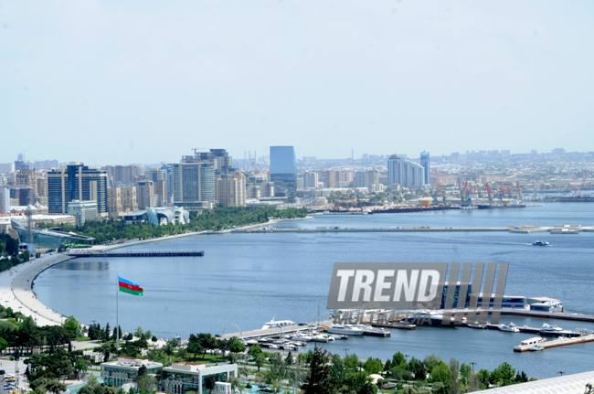 Bakının Dağüstü parkı. Azərbaycan, 28 may 2013