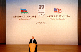 "Gələcəyə baxış" Azərbaycan-ABŞ Forumu. Bakı, Azərbaycan, 29 may 2013