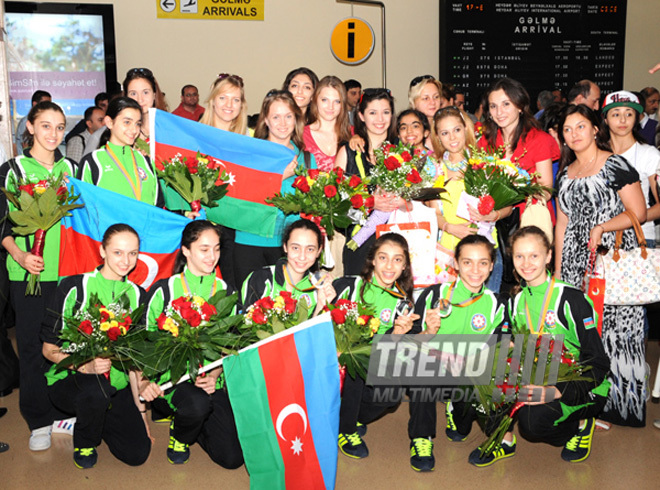 Avropa çempionatında uğur qazanan Azərbaycan gimnastları Vətənə qayıdıblar. Bakı, Azərbaycan, 03 iyun 2013