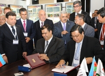 Компания Caspian Drilling Company и сингапурская Keppel подписали соглашение по строительству новой буровой установки для работы на Каспии. Баку, Азербайджан, 04 июня 2013 г.