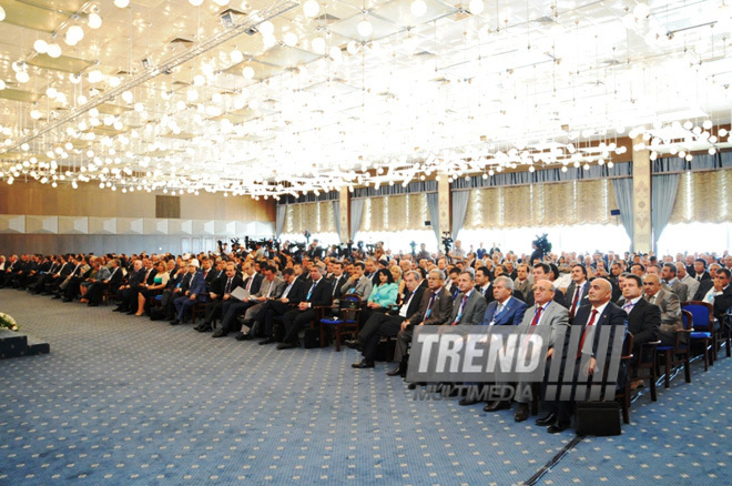 Bakıda Türkdilli Dövlətlərin Əməkdaşlıq Şurasına üzv ölkələrin Diaspor Rəhbərlərinin I Bakı Forumu keçirilir. Bakı, Azərbaycan, 21 iyun 2013