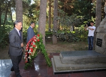 The participants of the Congress visited the graves of national leader Heydar Aliyev and the founder of Azerbaijan's national press Hasan bey Zardabi in the Alley of Honor. Baku, Azerbaijan, July 11, 2013