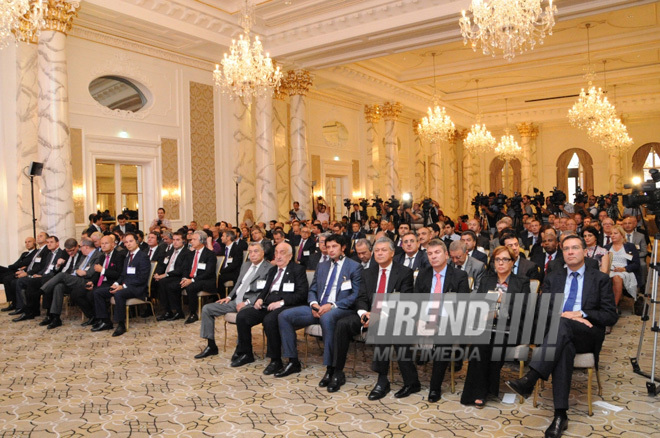 The consortium of Azerbaijani Shah Deniz gas and condensate field development signed contracts with the buyers of Azerbaijani gas in Europe. Baku, Azerbaijan, Sep.19, 2013