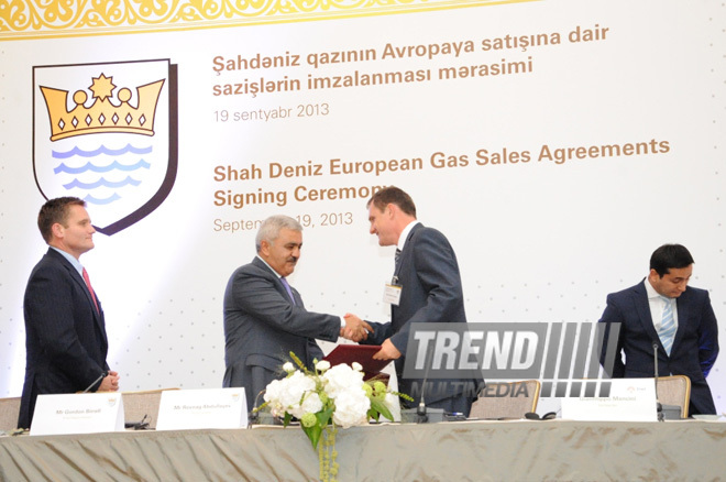 The consortium of Azerbaijani Shah Deniz gas and condensate field development signed contracts with the buyers of Azerbaijani gas in Europe. Baku, Azerbaijan, Sep.19, 2013