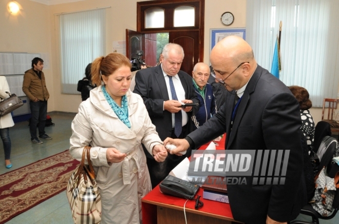 В Азербайджане сегодня проходят президентские выборы. Баку, Азербайджан, 09 октября 2013 г.