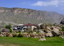 Qırız kəndi. Quba, Azərbaycan, 31 oktyabr 2013