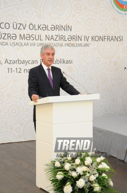 İSESCO-nun Uşaq məsələləri üzə məsul nazirlərinin "İslam dünyasında uşaqlar və urbanizasiya problemləri" adlı IV konfransı çərçivəsində Nazirlər Konfransı. Bakı, Azərbaycan, 11 noyabr 2013 