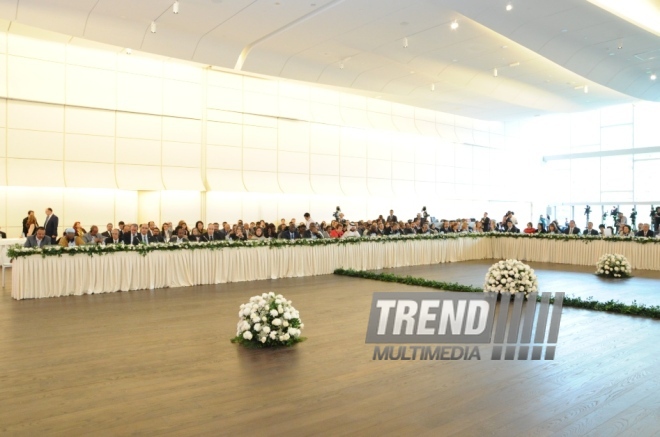 İSESCO-nun Uşaq məsələləri üzə məsul nazirlərinin "İslam dünyasında uşaqlar və urbanizasiya problemləri" adlı IV konfransı çərçivəsində Nazirlər Konfransı. Bakı, Azərbaycan, 11 noyabr 2013 