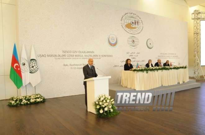 İSESCO-nun Uşaq məsələləri üzə məsul nazirlərinin "İslam dünyasında uşaqlar və urbanizasiya problemləri" adlı IV konfransı çərçivəsində Nazirlər Konfransı. Bakı, Azərbaycan, 11 noyabr 2013 