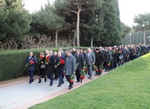 Prior to the event, party’s senior members visited the Alley of Honors, and laid a wreath on the grave of the national leader. Baku, Azerbaijan, Dec.11, 2013