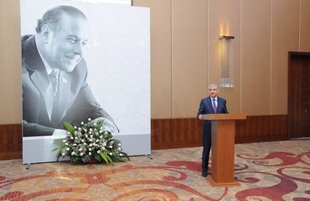 New Azerbaijan Party held a commemoration ceremony on 10th anniversary of the passing of Azerbaijani national leader Heydar Aliyev. Baku, Azerbaijan, Dec.11, 2013