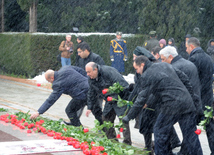 Azerbaijani public visits Alley of Honor on 10th anniversary of Heydar Aliyev’s demise. Baku, Azerbaijan, Dec.12, 2013
