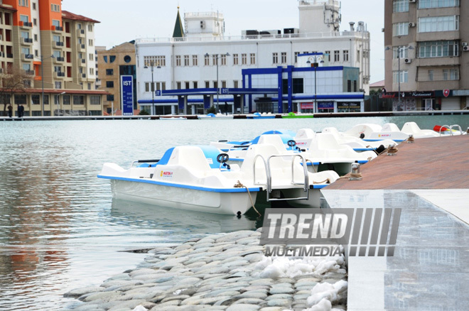 Dədə Qorqud parkı. Bakı, Azərbaycan, 13 dekabr 2013