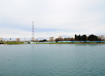 Dədə Qorqud parkı. Bakı, Azərbaycan, 13 dekabr 2013