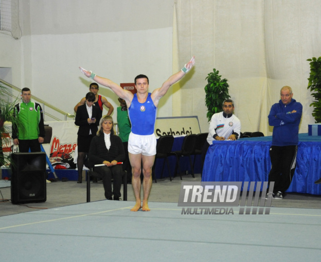 İdman gimnastikası, akrobatika və tamblinq üzrə birləşmiş Azərbaycan çempionatı. Bakı, Azərbaycan, 18 dekabr 2013