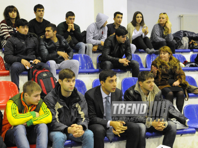 İdman gimnastikası, akrobatika və tamblinq üzrə birləşmiş Azərbaycan çempionatı. Bakı, Azərbaycan, 18 dekabr 2013