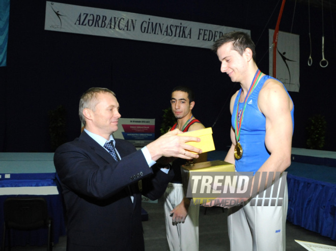 İdman gimnastikası, akrobatika və tamblinq üzrə birləşmiş Azərbaycan çempionatı. Bakı, Azərbaycan, 18 dekabr 2013