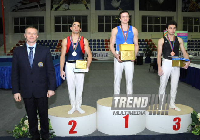 İdman gimnastikası, akrobatika və tamblinq üzrə birləşmiş Azərbaycan çempionatı. Bakı, Azərbaycan, 18 dekabr 2013