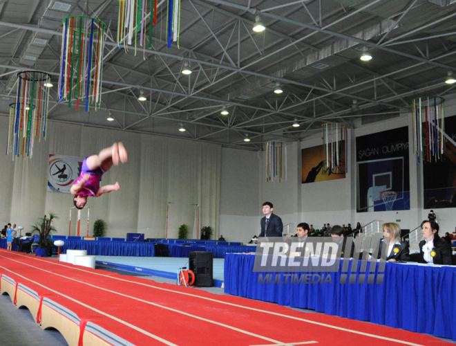 İdman gimnastikası, akrobatika və tamblinq üzrə birləşmiş Azərbaycan çempionatı başa çatıb. Bakı, Azərbaycan, 20 dekabr 2013