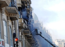 Пожар в крупном торговом центре "Сахиль". Баку, Азербайджан, 12 марта 2014 г.