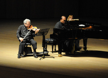 Concert of World-famous violinist Itzhak Perlman. Baku, Azerbaijan, Apr.28, 2014