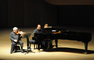 Concert of World-famous violinist Itzhak Perlman. Baku, Azerbaijan, Apr.28, 2014