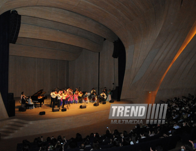 Concert of Alexander Rybak and students of the Gymnasium of Arts. Baku, Azerbaijan, May 15, 2014