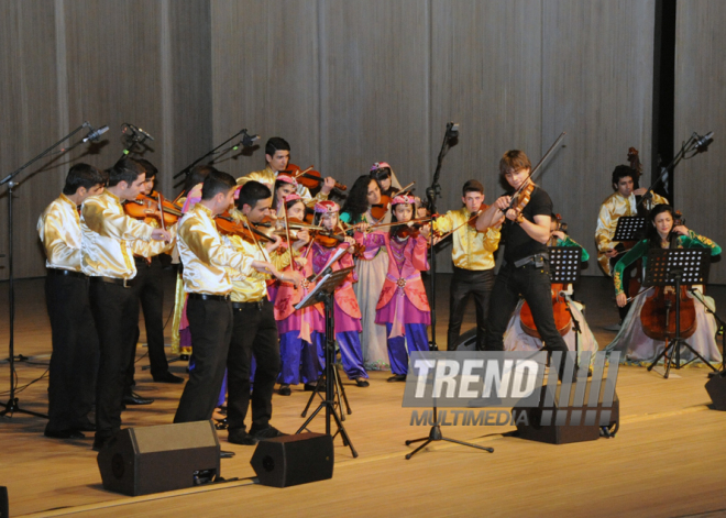 Concert of Alexander Rybak and students of the Gymnasium of Arts. Baku, Azerbaijan, May 15, 2014