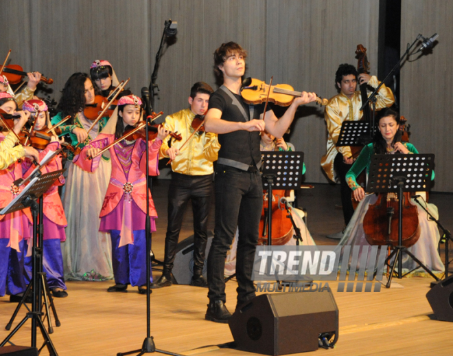 Concert of Alexander Rybak and students of the Gymnasium of Arts. Baku, Azerbaijan, May 15, 2014