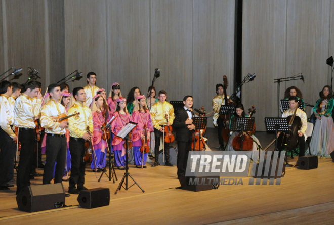 Concert of Alexander Rybak and students of the Gymnasium of Arts. Baku, Azerbaijan, May 15, 2014