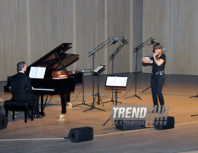 Concert of Alexander Rybak and students of the Gymnasium of Arts. Baku, Azerbaijan, May 15, 2014