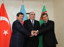 Azerbaijani, Turkish, Turkmen FMs adopt Baku Declaration. Baku, Azerbaijan, May 26, 2014