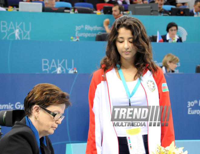 Azərbaycan gimnastı Jalə Piriyeva halqa ilə fərdi yarışda ikinci yeri tutub. Bakı, Azərbaycan, 15 iyun 2014