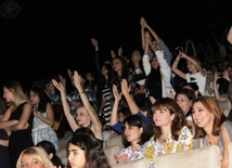 Зал был в восторге от такого шоу, сопровождающееся постоянными и бурными овациями и флешмобом мобильными телефонами. Баку, Азербайджан, 25 сентября 2014 г.