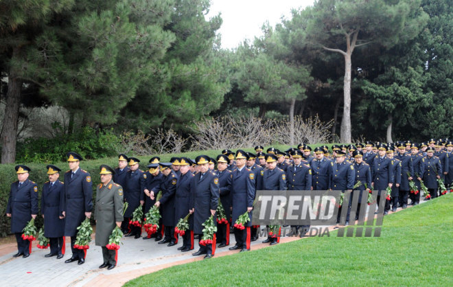 Azerbaijani public visits Alley of Honor on 11th anniversary of Heydar Aliyev’s death. Baku, Azerbaijan, Dec.12, 2014