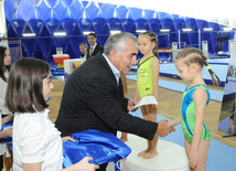 Qaliblərə mükafatlar və diplomlar təqdim olunub. Bakı, Azərbaycan, 19 dekabr 2014