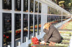 Azerbaijani public honors 20 January tragedy victims’ blessed memory. Baku, Azerbaijan, Jan.20, 2015