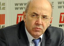 "Dəyirmi masa" iştirakçısı, Qafqaz Müsəlmanları İdarəsinin aparat rəhbəri Simran Həsənov . Trend BİA, Bakı, Azərbaycan, 03 mart 2015 