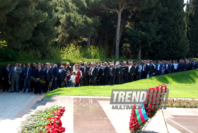 Azerbaijan’s public marks 92nd anniversary of birth of national leader Heydar Aliyev. Baku, Azerbaijan, May 10, 2015

